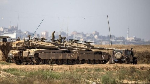 Israel deploys more troops near Gaza border - ảnh 1